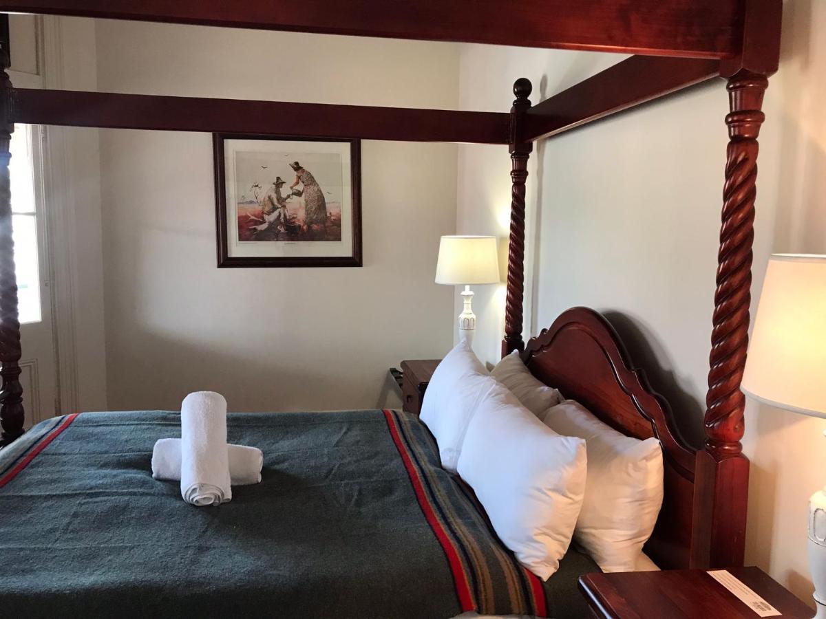 Royal Hotel Mandurama Bagian luar foto
